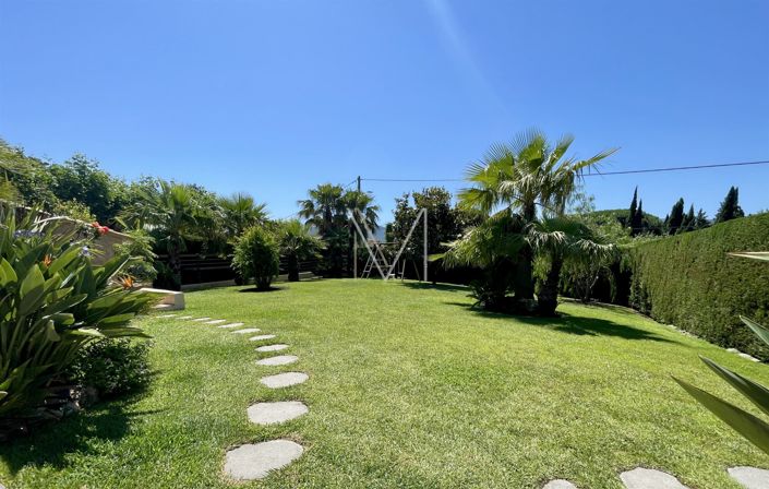 Image No.26-4 Bed House for sale