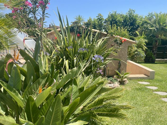 Image No.4-4 Bed House for sale