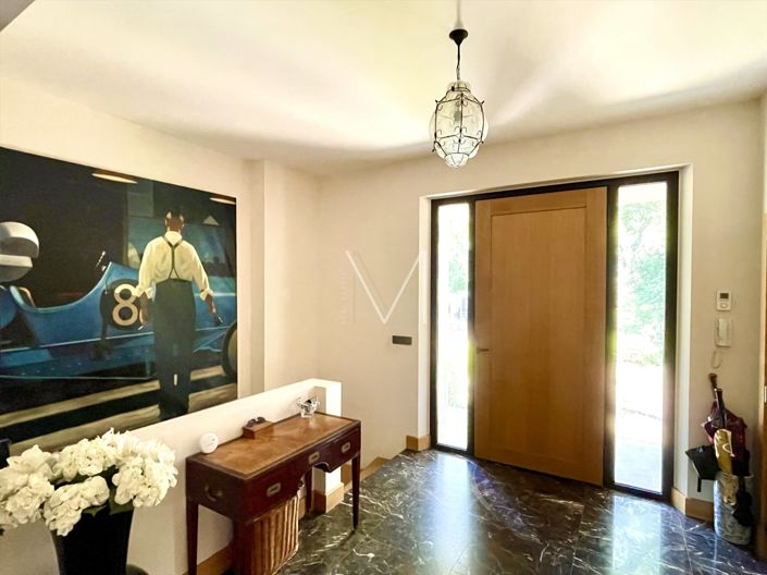 Image No.15-5 Bed House for sale