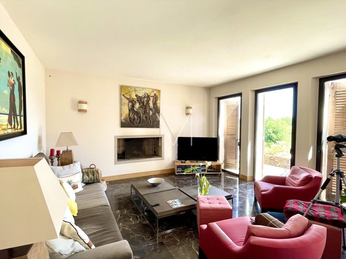 Image No.23-5 Bed House for sale