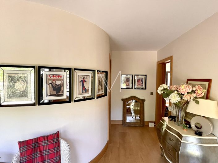 Image No.27-5 Bed House for sale