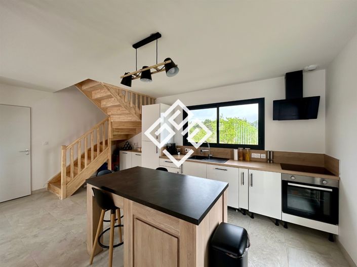 Image No.16-3 Bed House for sale