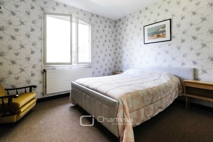 Image No.16-6 Bed House for sale