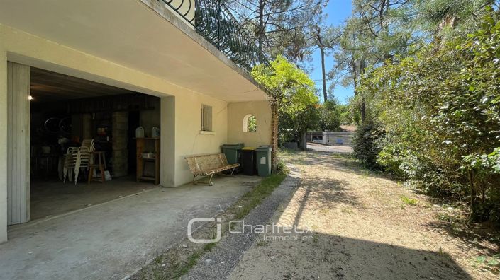 Image No.19-6 Bed House for sale