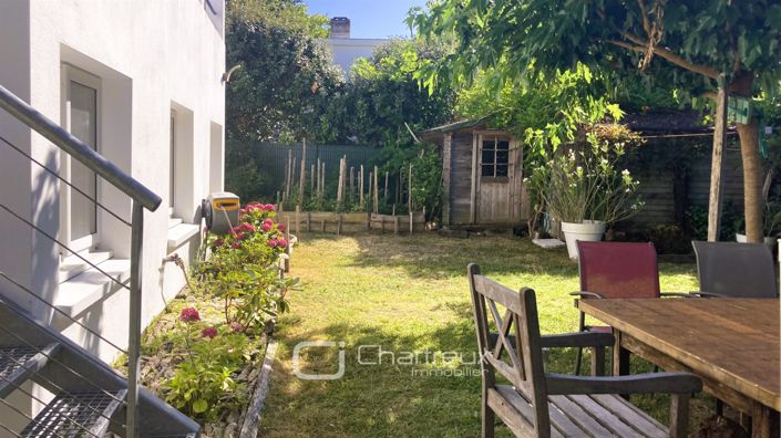 Image No.13-5 Bed House for sale