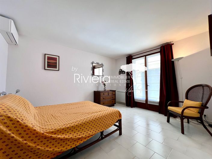 Image No.19-5 Bed House for sale