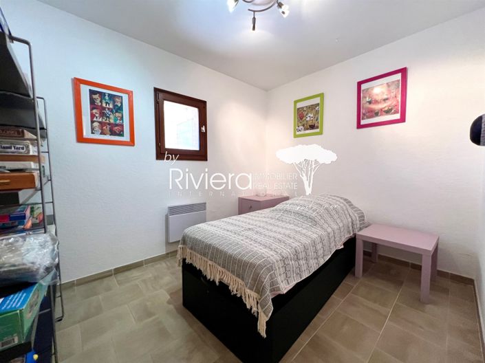 Image No.21-5 Bed House for sale