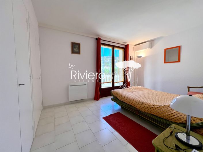 Image No.27-5 Bed House for sale