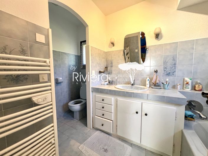 Image No.34-5 Bed House for sale