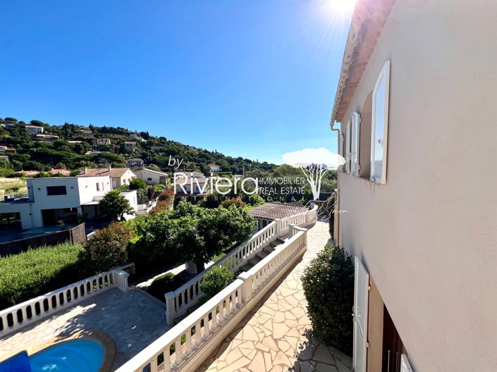 Image No.37-5 Bed House for sale