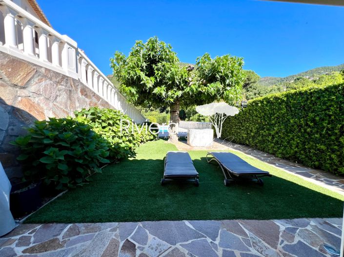 Image No.49-5 Bed House for sale