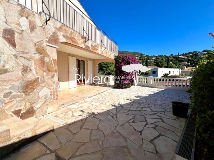 Image No.55-5 Bed House for sale