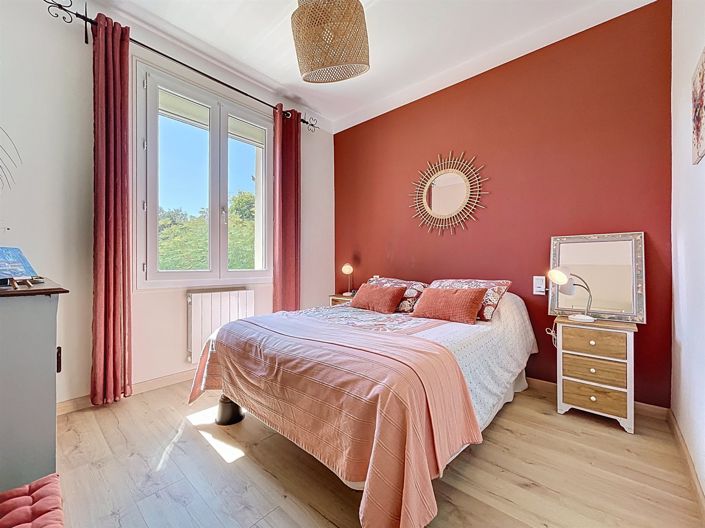 Image No.13-5 Bed House for sale