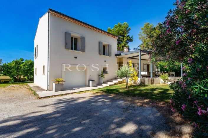 Image No.3-4 Bed House for sale