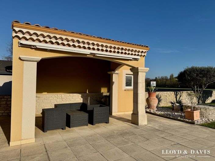 Image No.13-4 Bed House for sale