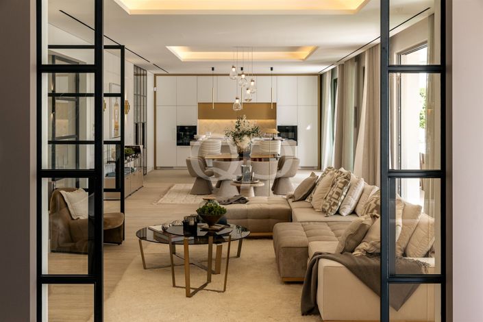Image No.18-6 Bed House for sale