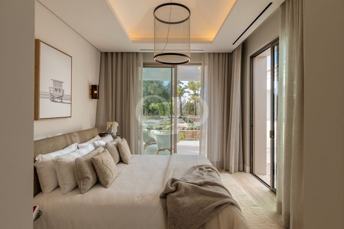 Image No.20-6 Bed House for sale