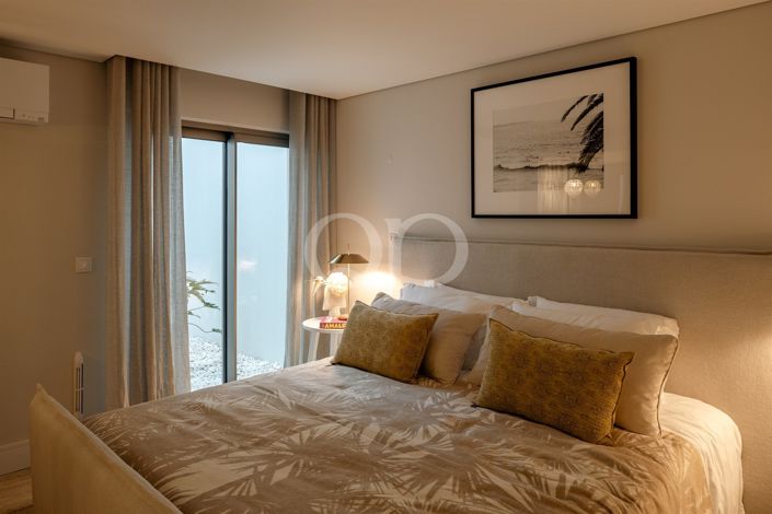 Image No.31-6 Bed House for sale