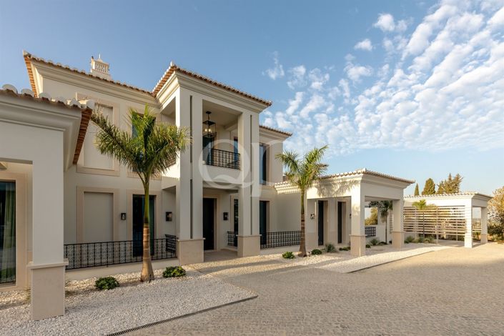 Image No.32-6 Bed House for sale