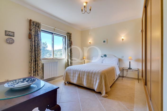 Image No.13-4 Bed House for sale