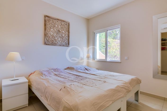 Image No.19-3 Bed House for sale