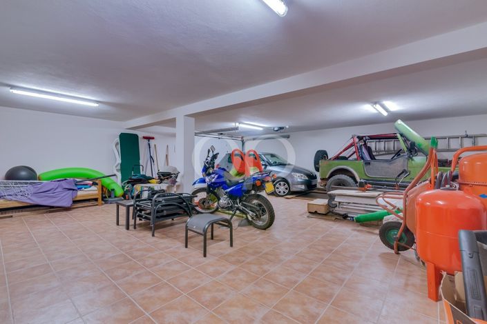 Image No.48-3 Bed House for sale