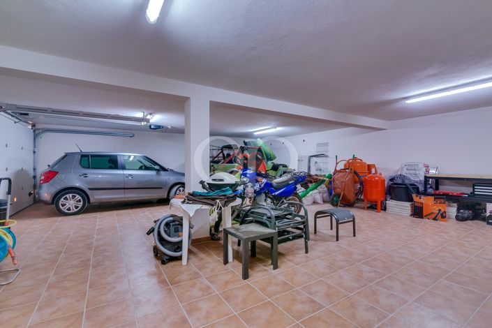 Image No.49-3 Bed House for sale
