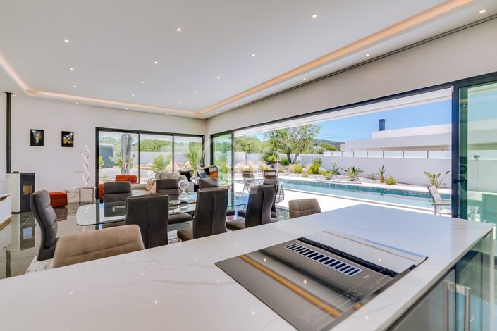 Image No.33-4 Bed House for sale