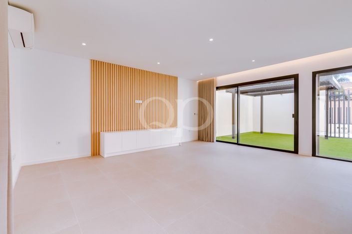 Image No.34-3 Bed Apartment for sale