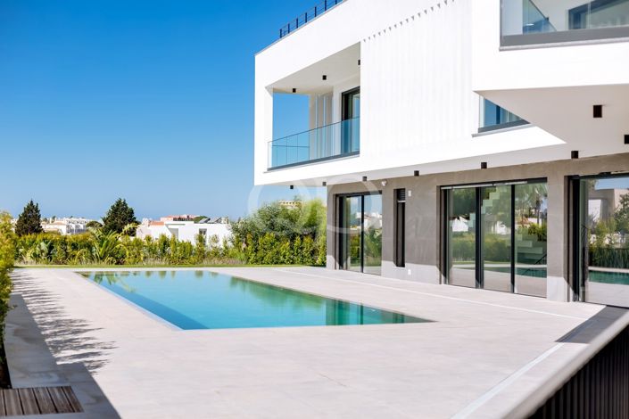 Image No.21-4 Bed House for sale
