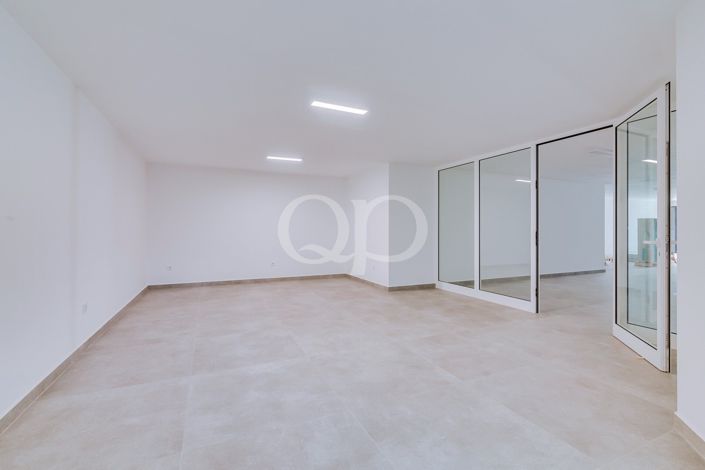 Image No.38-4 Bed House for sale