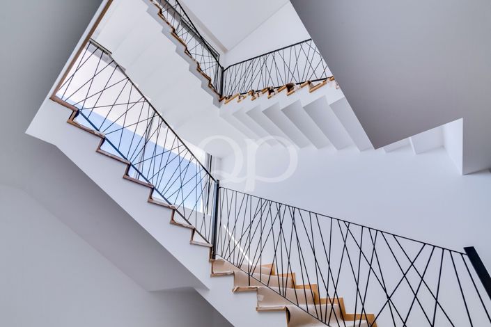 Image No.58-4 Bed House for sale