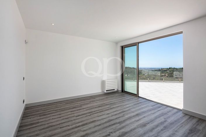 Image No.23-4 Bed House for sale