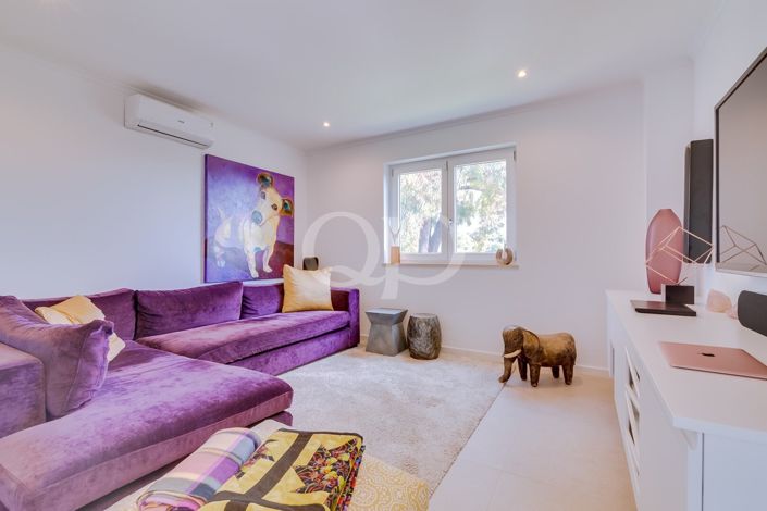 Image No.21-3 Bed House for sale