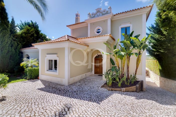 Image No.10-4 Bed House for sale