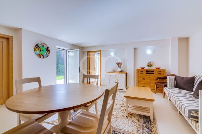 Image No.19-4 Bed House for sale