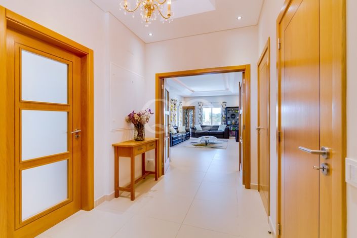 Image No.35-4 Bed House for sale