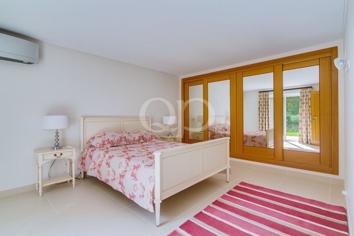 Image No.45-4 Bed House for sale