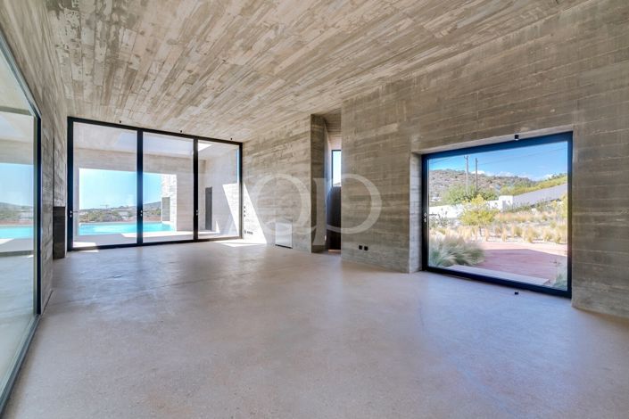 Image No.18-4 Bed House for sale