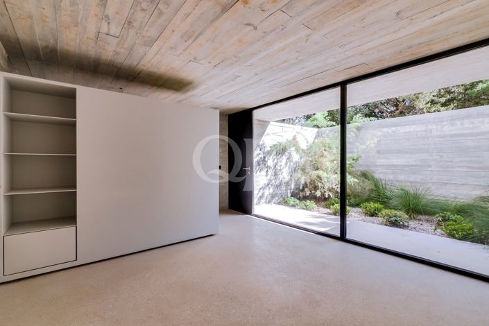 Image No.46-4 Bed House for sale
