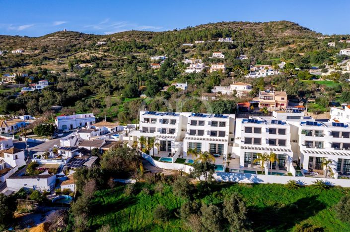 Image No.59-4 Bed House for sale