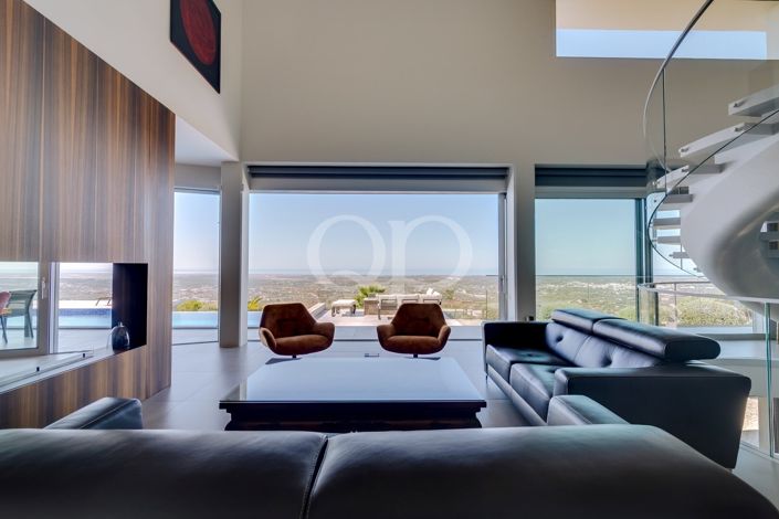 Image No.19-3 Bed House for sale