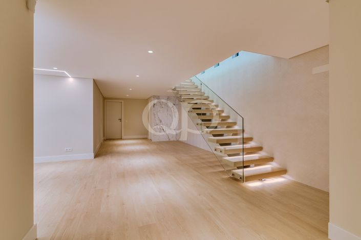Image No.45-4 Bed House for sale