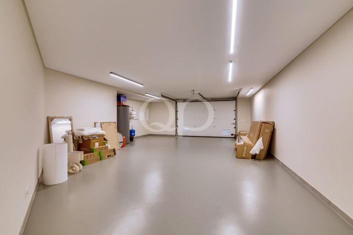 Image No.48-4 Bed House for sale