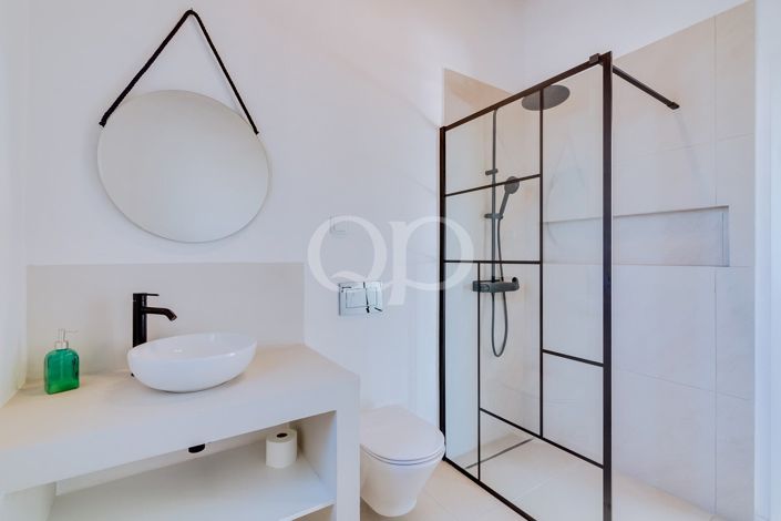 Image No.51-3 Bed House for sale