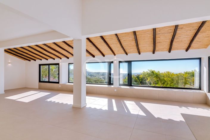 Image No.6-3 Bed House for sale