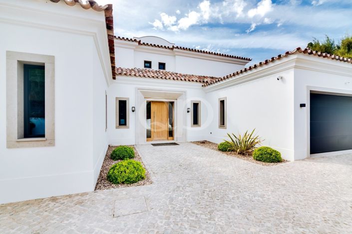 Image No.30-4 Bed House for sale