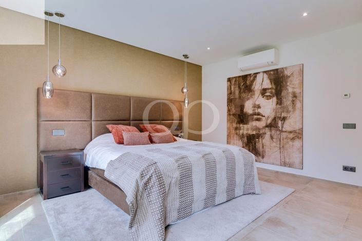 Image No.34-4 Bed House for sale