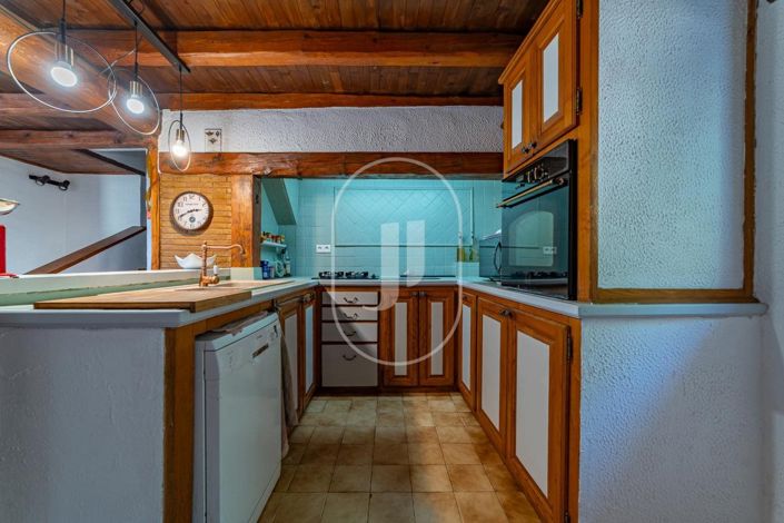Image No.7-4 Bed House for sale