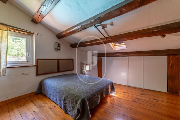 Image No.9-4 Bed House for sale
